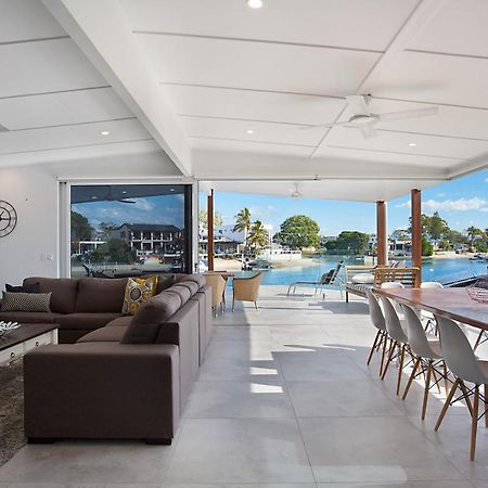 Villa Incredible Value - Perfect For Large Families à Gold Coast Extérieur photo